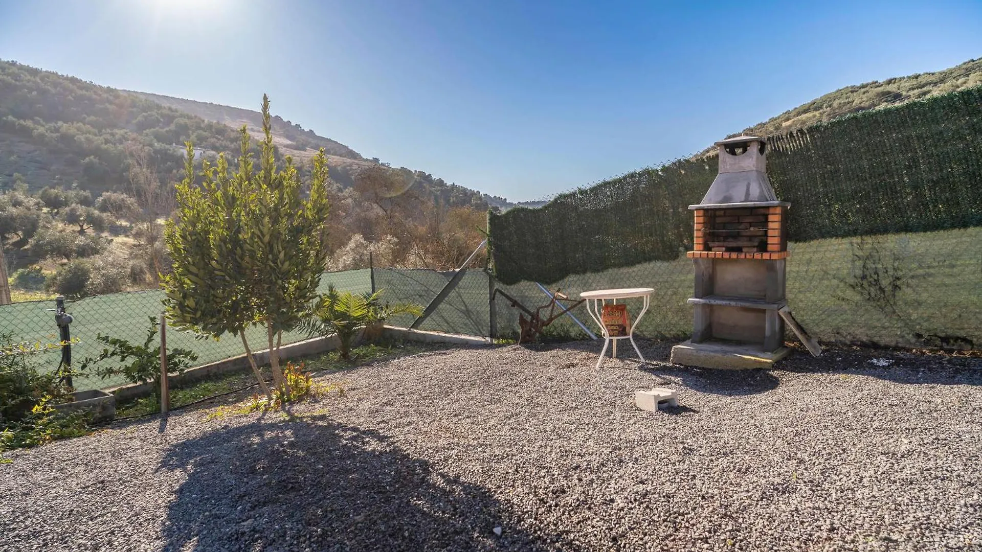 Stunning Home In Iznajar With Kitchen 0*,